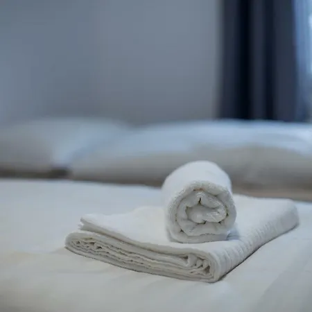 Sarka Apartment *